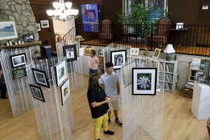 Spectators viewing Trail show from 2019.